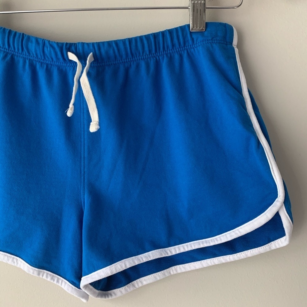 Tucker + Tate retro dolphin silhouette shorts - Picture 2 of 6